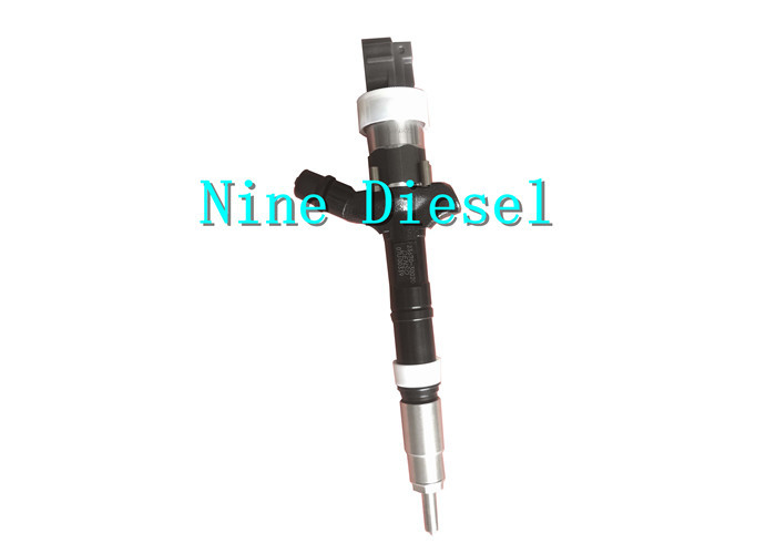 Đầu phun Denso 23670-30020 23670-39025 095000-0751 Toyota Land Cruiser 1KD-FTV